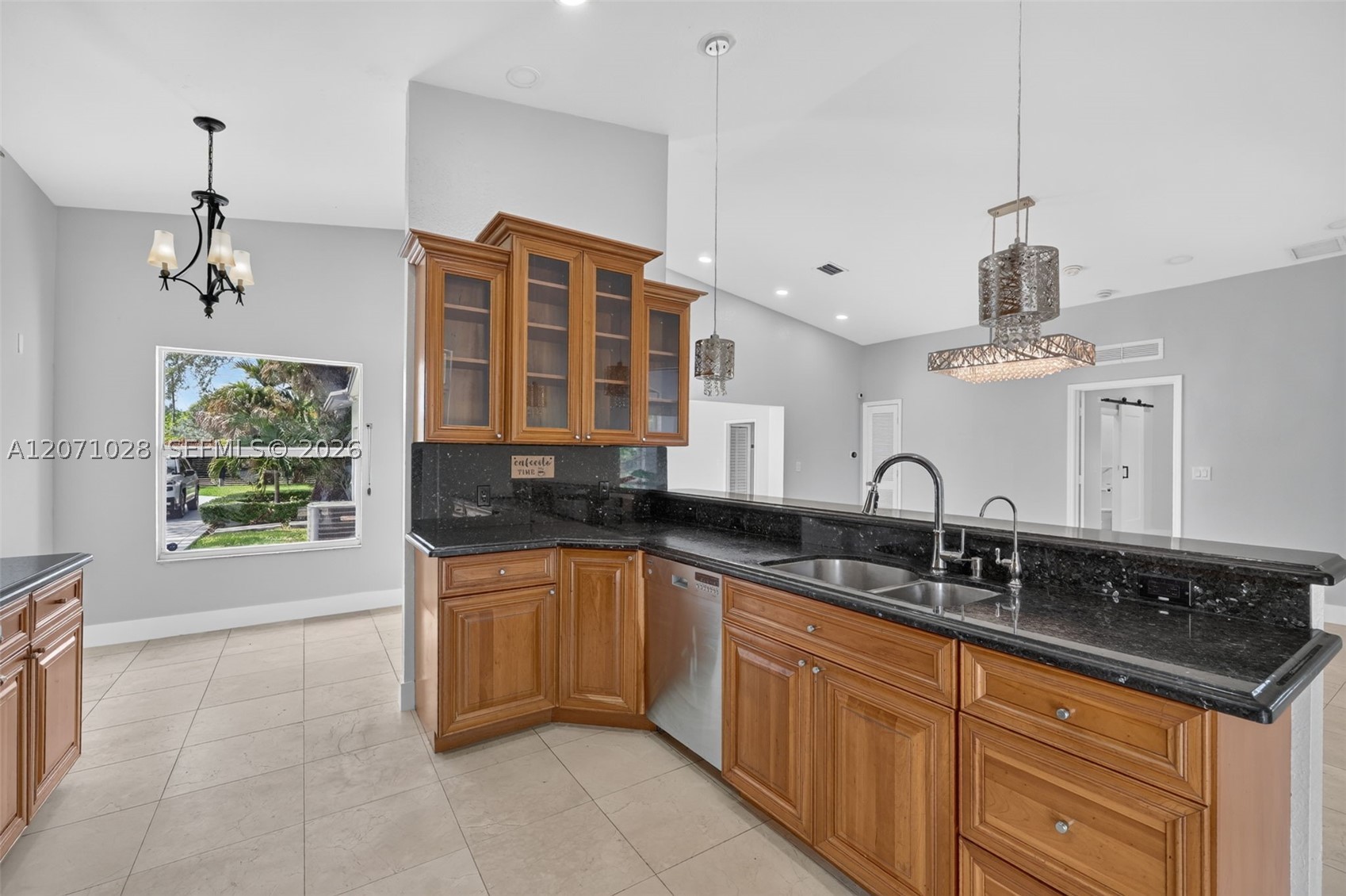 10890 SW 95th St Miami, FL 33176