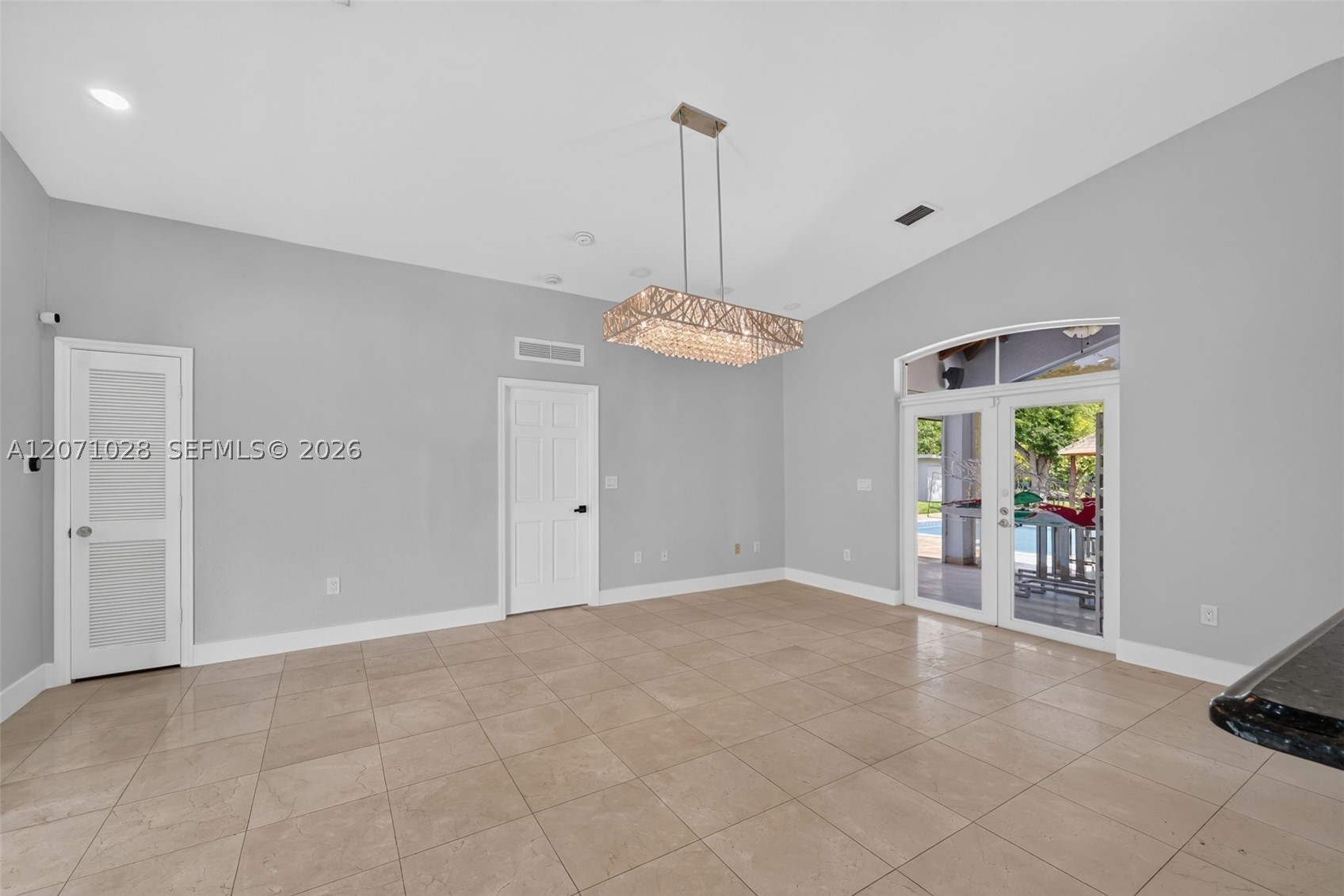 10890 SW 95th St Miami, FL 33176