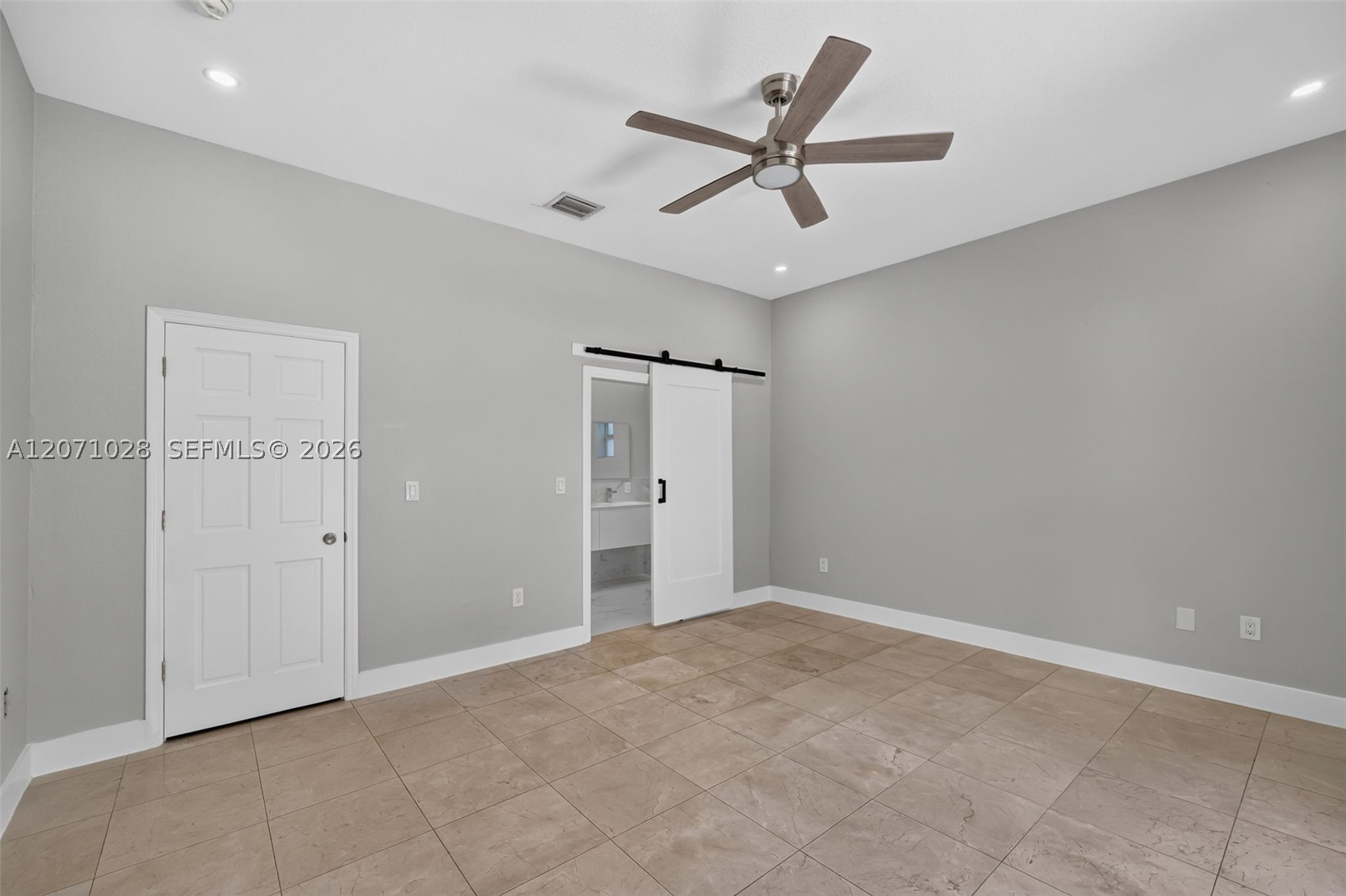 10890 SW 95th St Miami, FL 33176