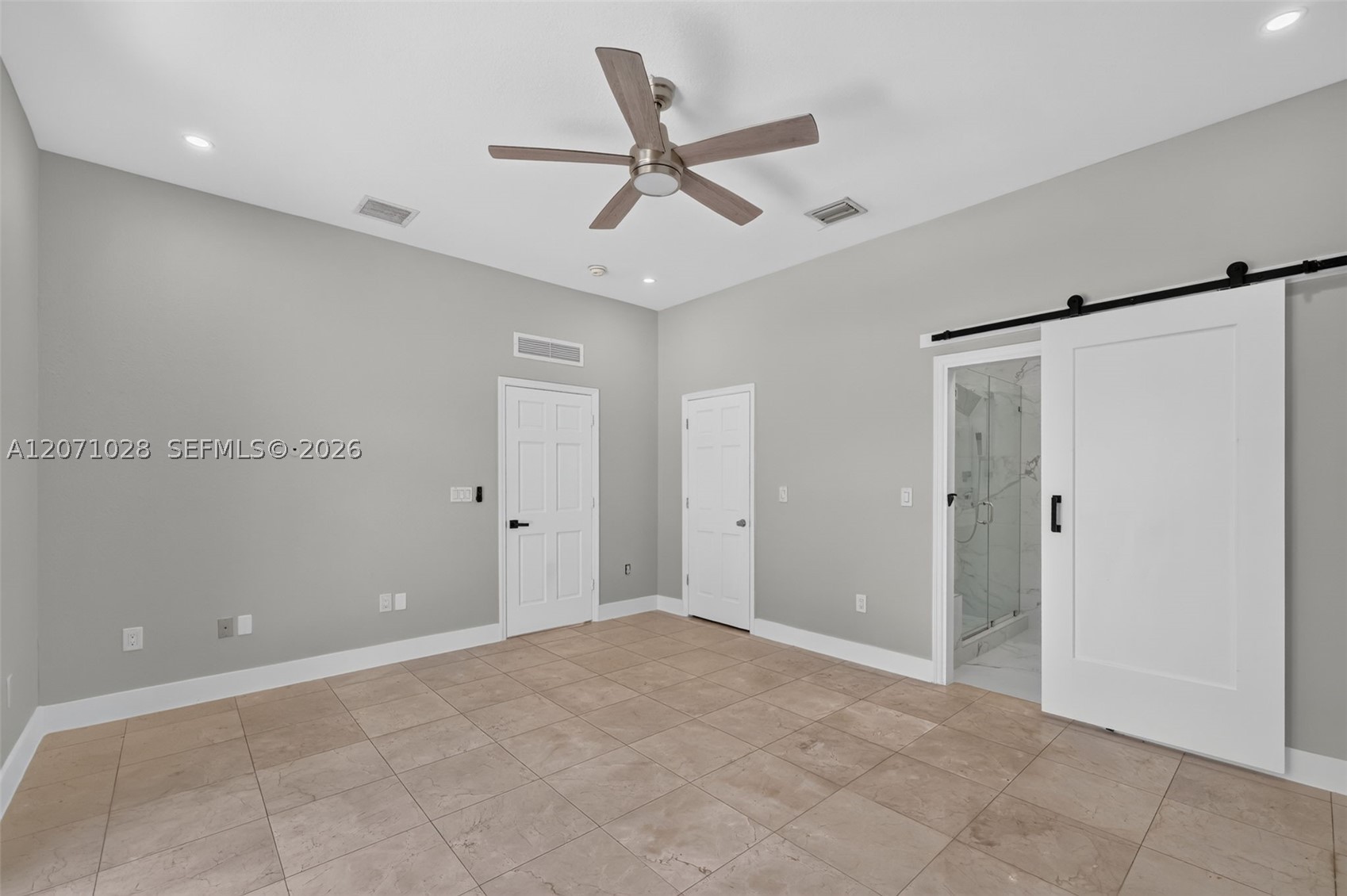 10890 SW 95th St Miami, FL 33176