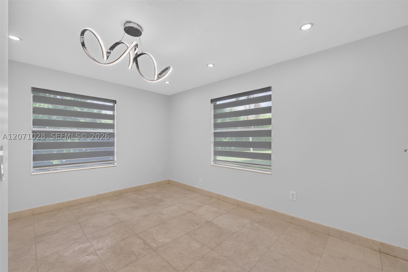 10890 SW 95th St Miami, FL 33176