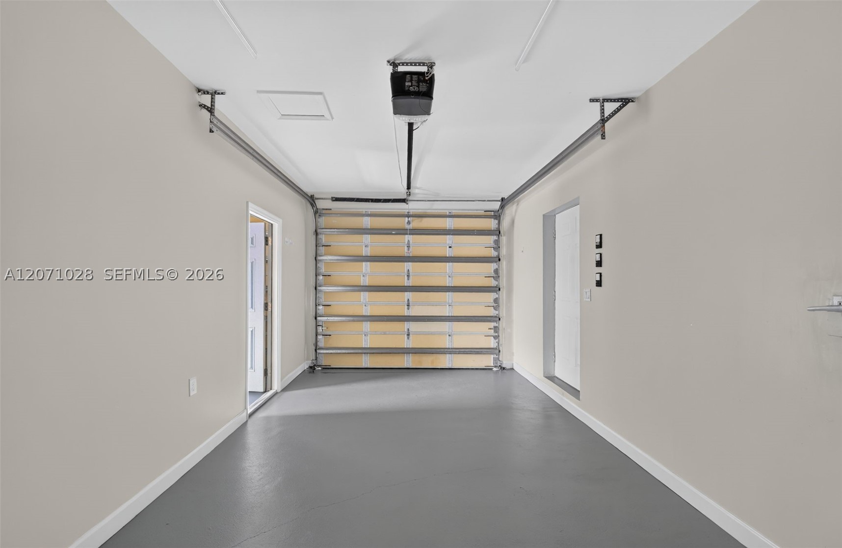 10890 SW 95th St Miami, FL 33176