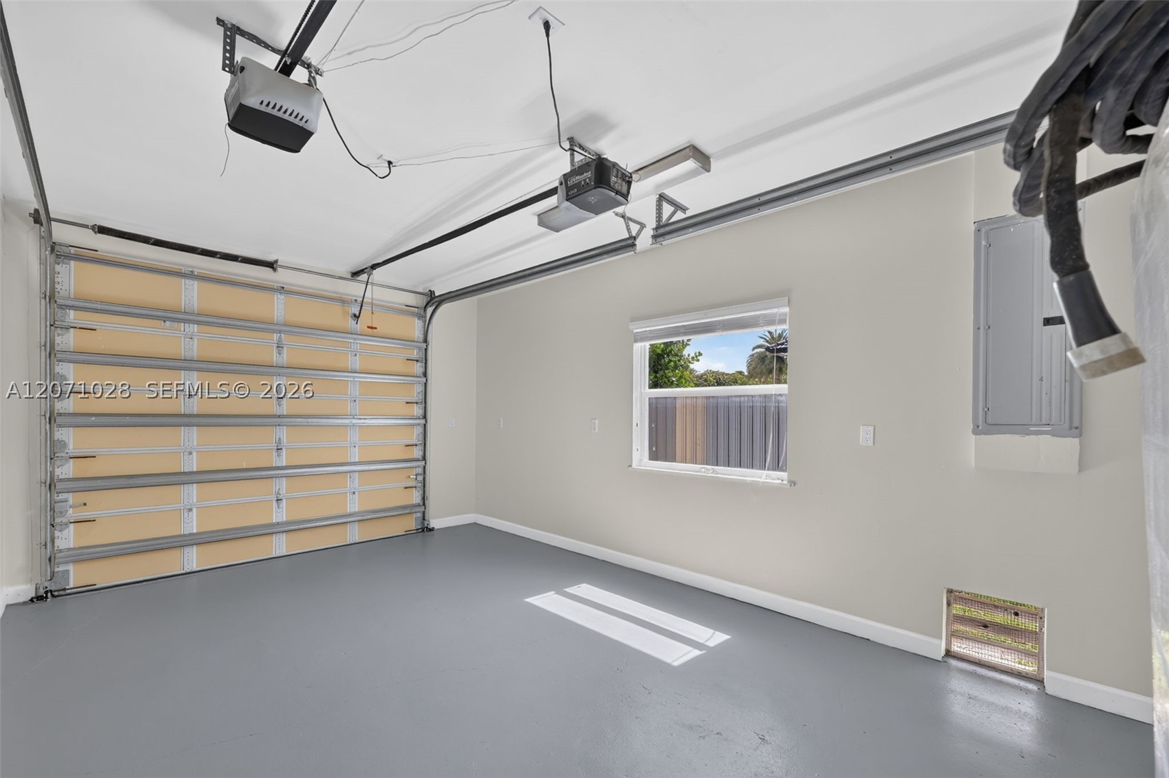 10890 SW 95th St Miami, FL 33176