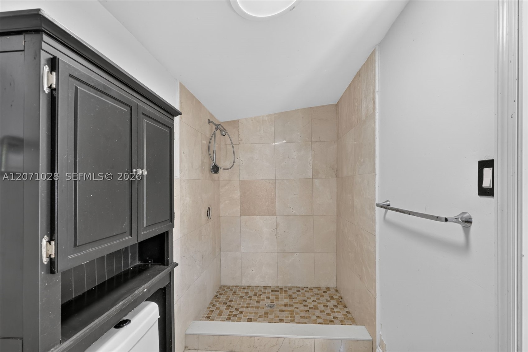 10890 SW 95th St Miami, FL 33176