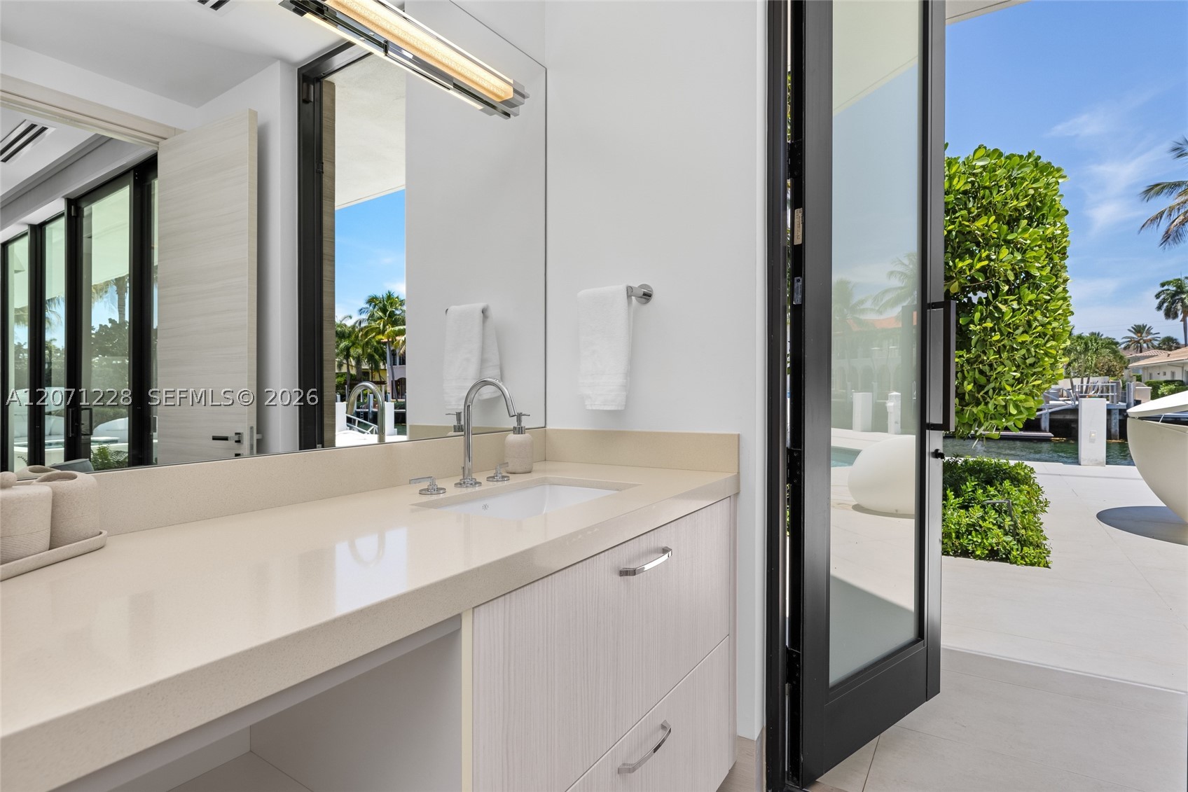 2519 Lucille Dr Fort Lauderdale, FL 33316
