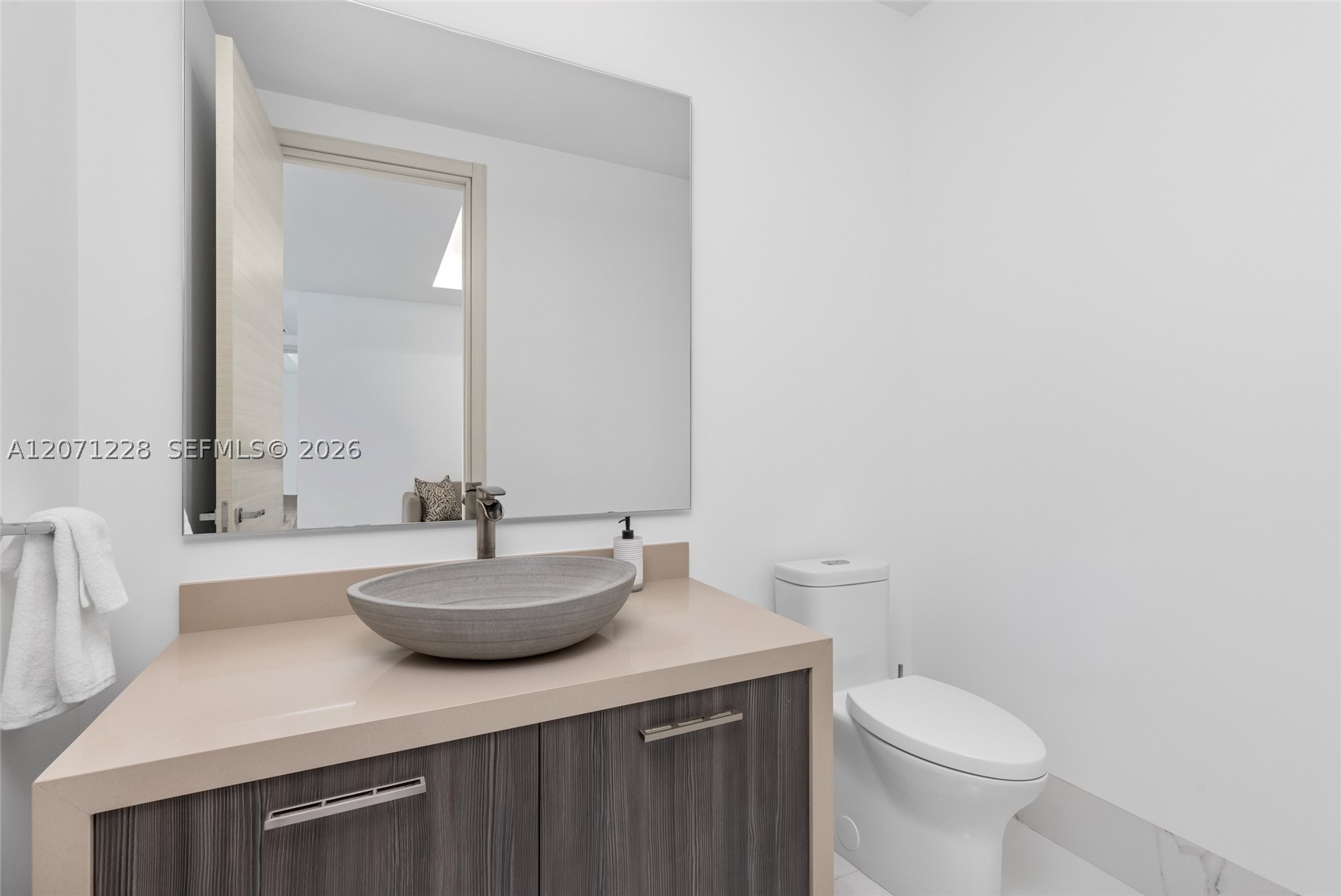 2519 Lucille Dr Fort Lauderdale, FL 33316
