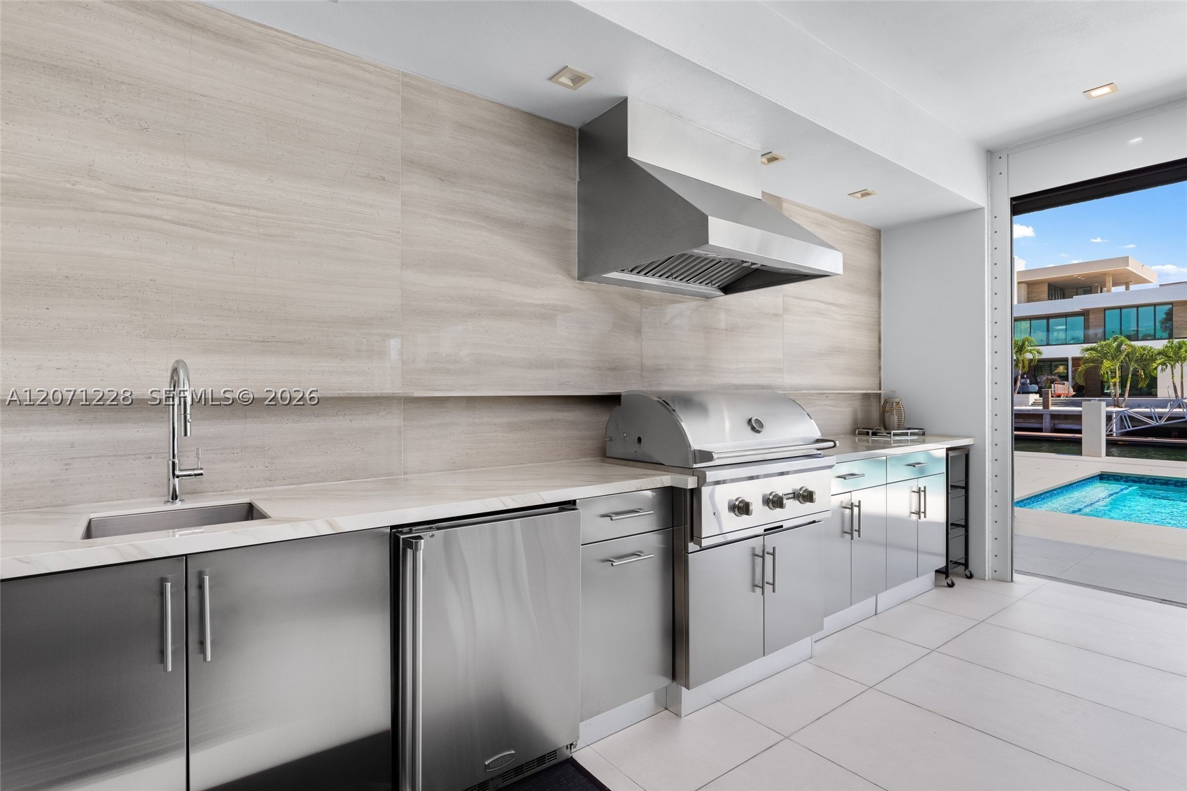2519 Lucille Dr Fort Lauderdale, FL 33316