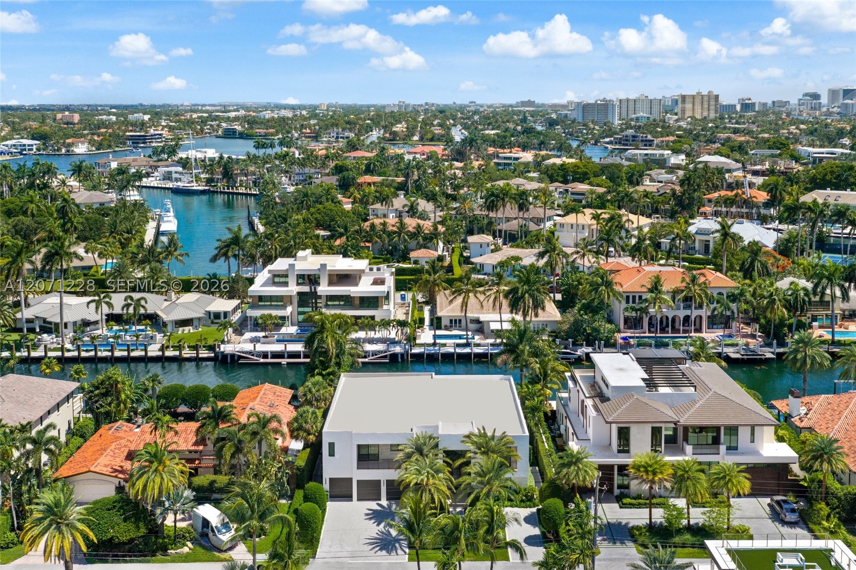 2519 Lucille Dr Fort Lauderdale, FL 33316