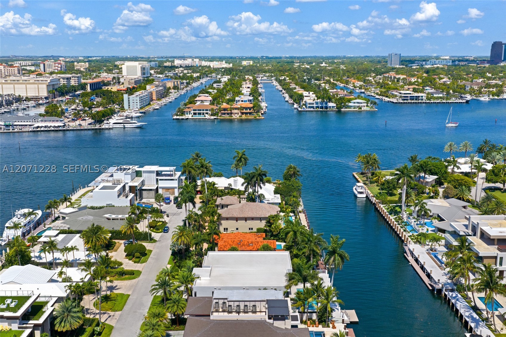 2519 Lucille Dr Fort Lauderdale, FL 33316