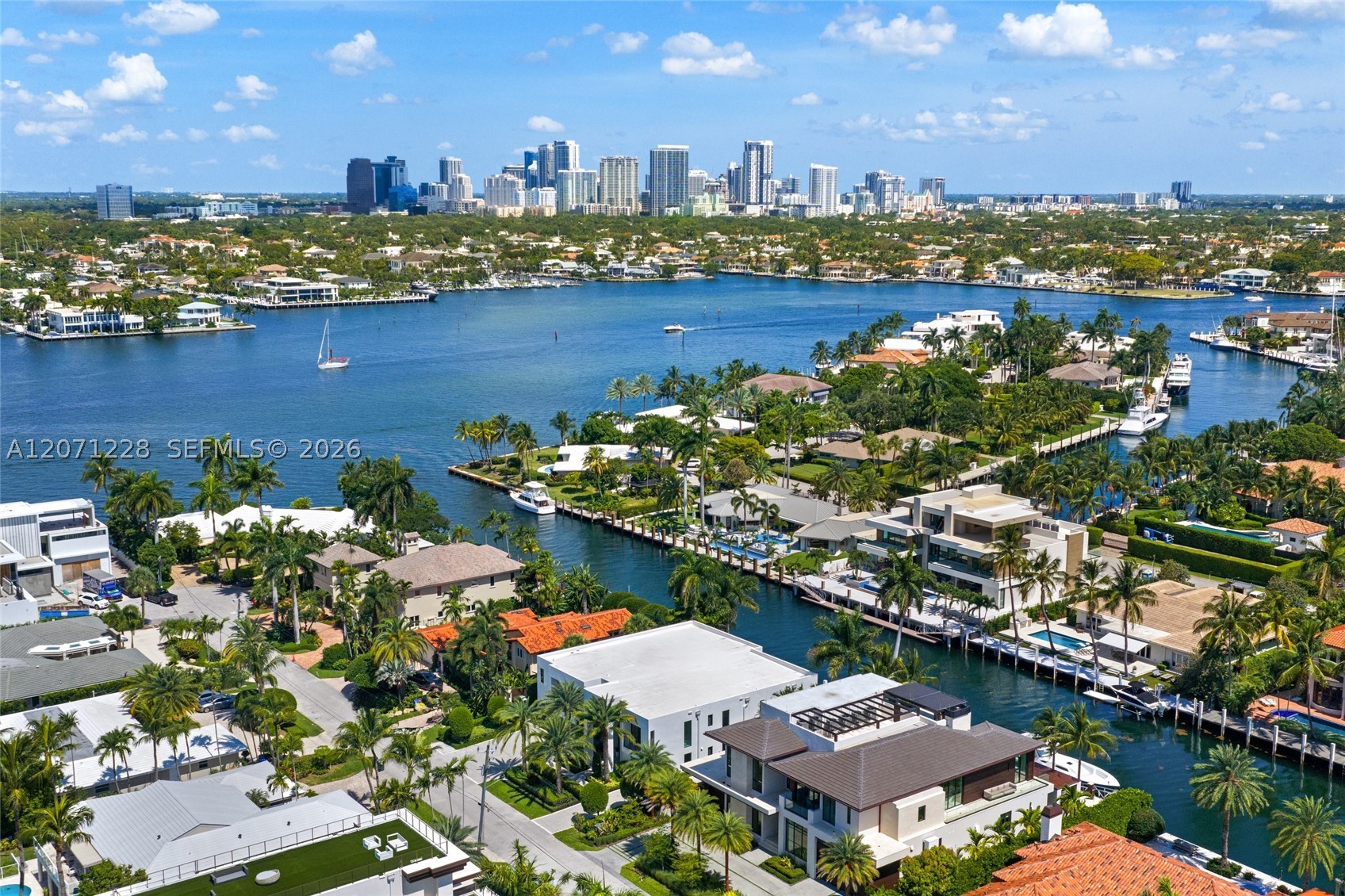 2519 Lucille Dr Fort Lauderdale, FL 33316