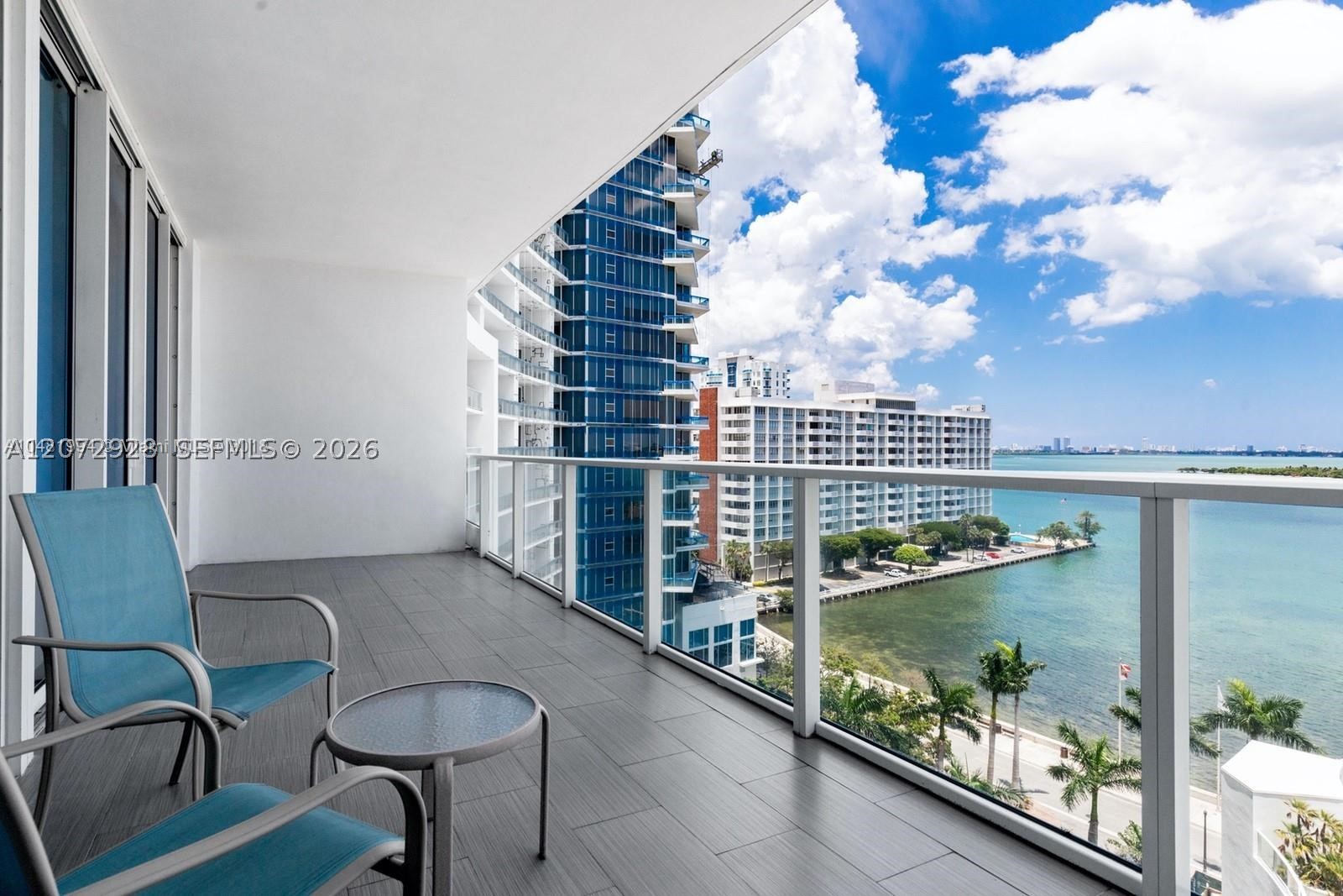 image Paramount Bay14