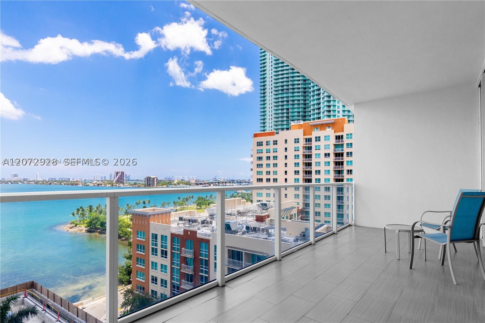 image Paramount Bay4