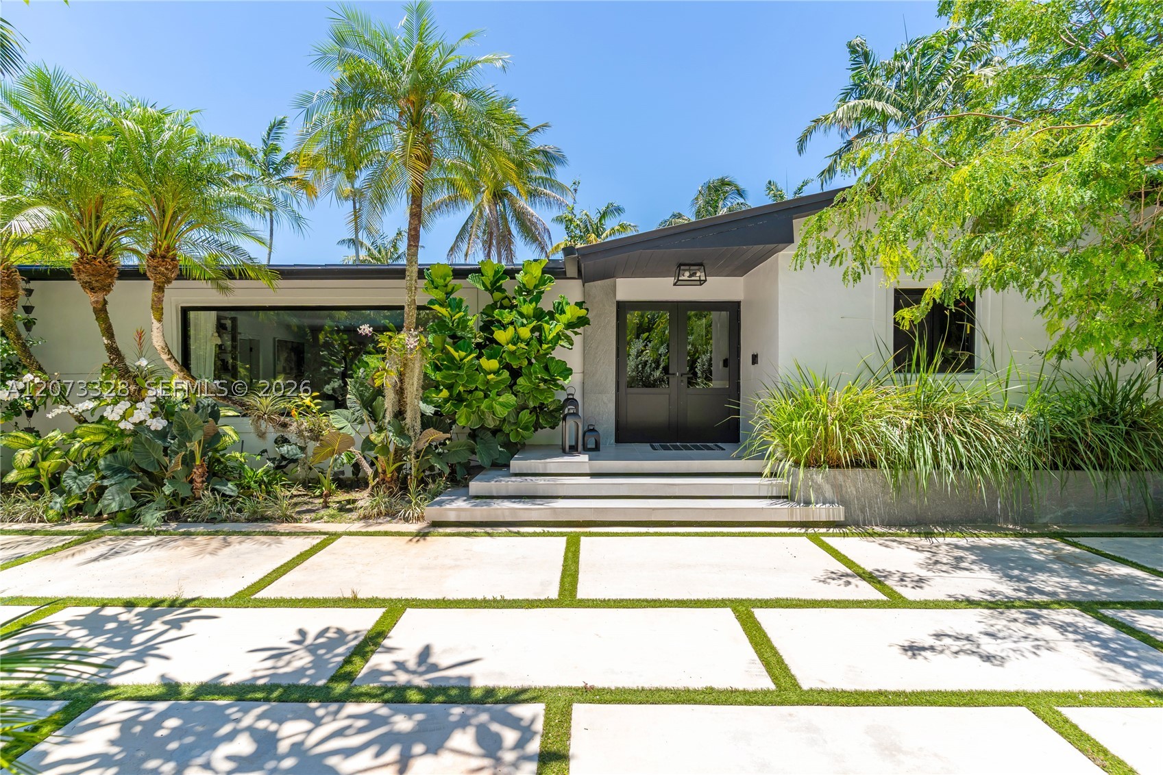 13400 SW 70th Ave Pinecrest, FL 33156