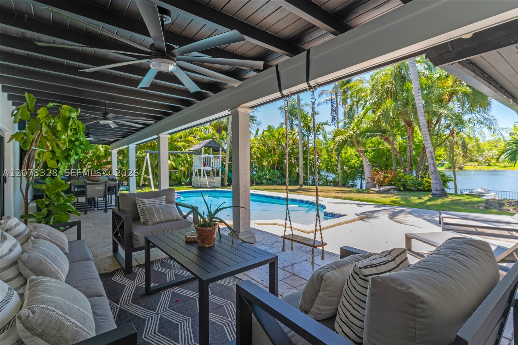 13400 SW 70th Ave Pinecrest, FL 33156