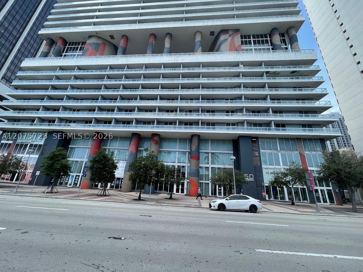 image 50 Biscayne30