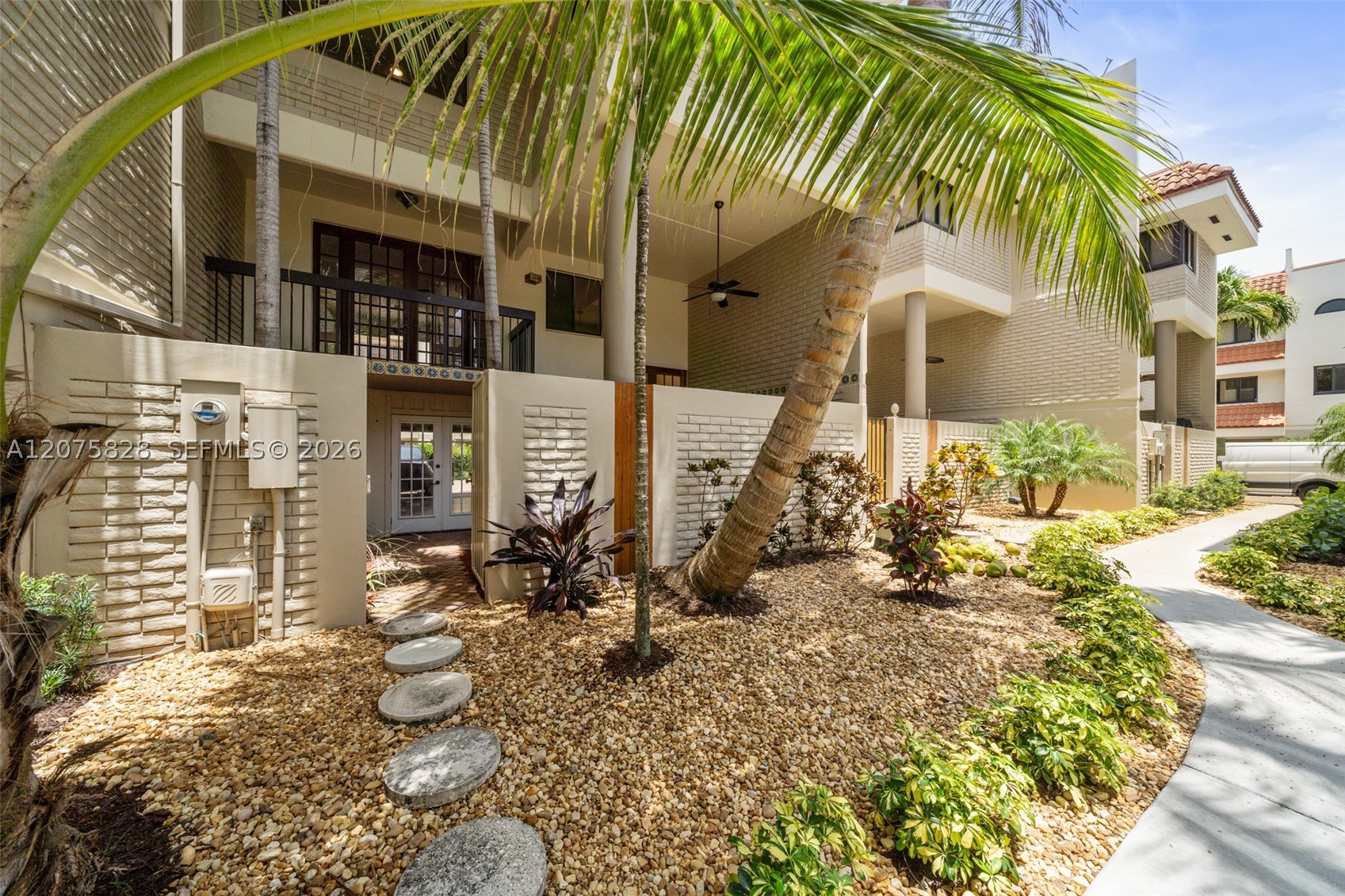 1401 NE 9th St #26 Fort Lauderdale, FL 33304