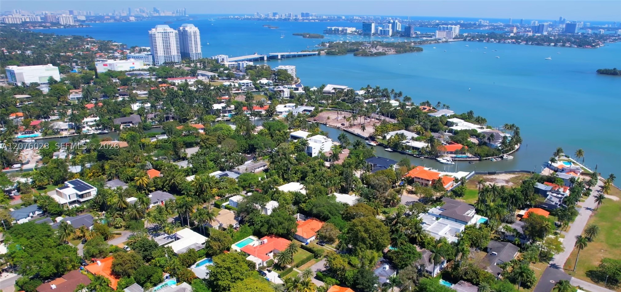 1025 Belle Meade Is Dr Miami, FL 33138