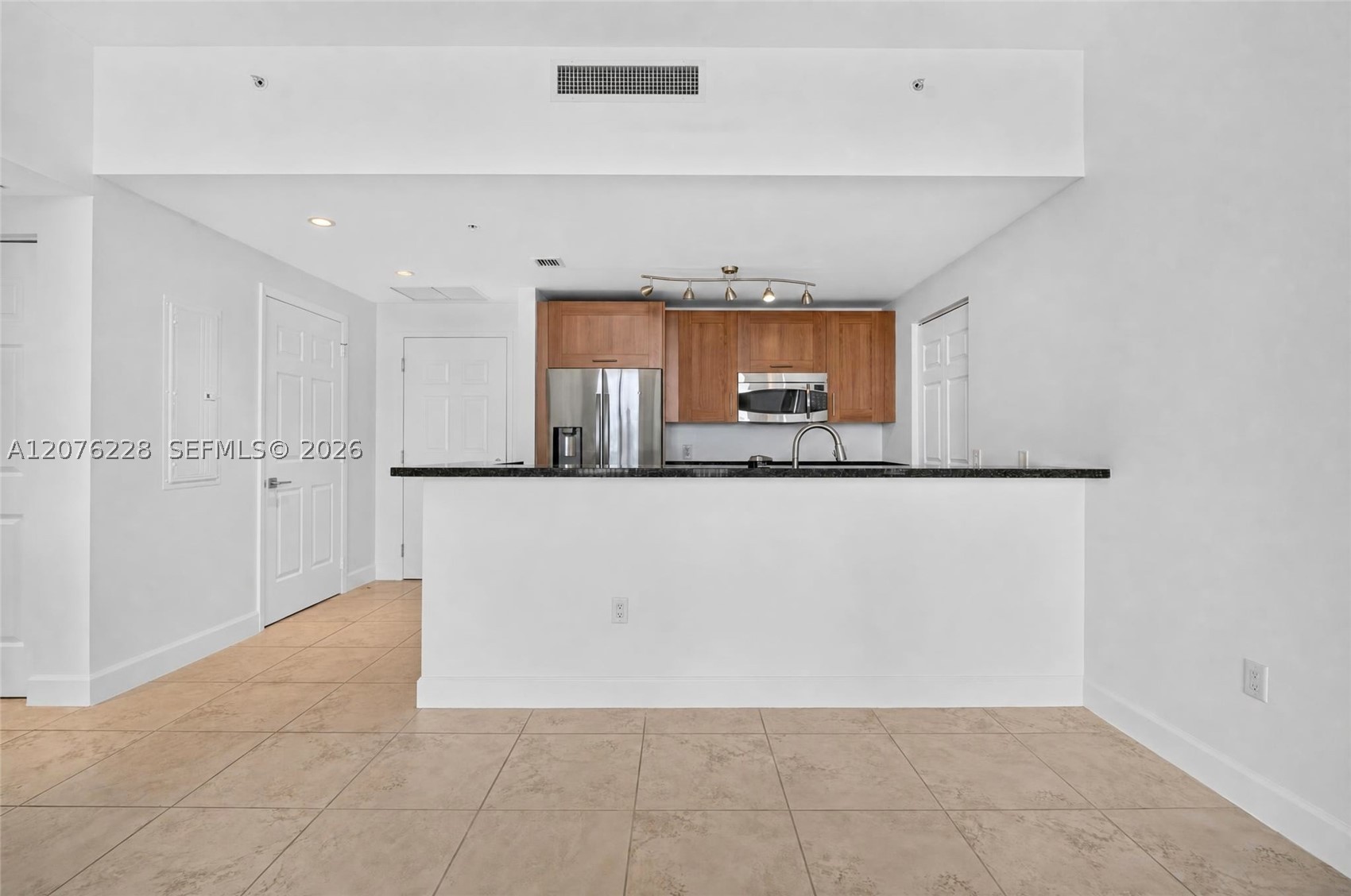 1300 Ponce De Leon Blvd #405 Coral Gables, FL 33134