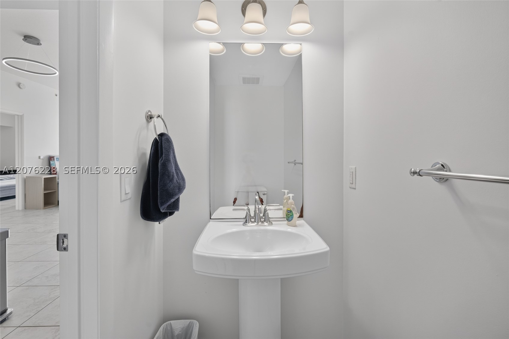 1300 Ponce De Leon Blvd #405 Coral Gables, FL 33134