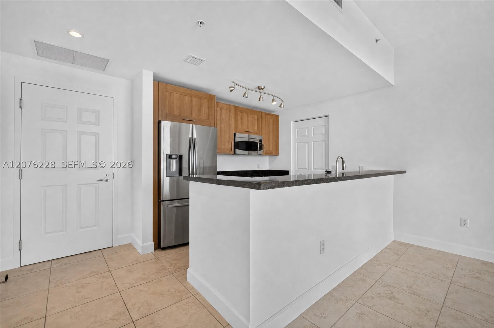1300 Ponce De Leon Blvd #405 Coral Gables, FL 33134