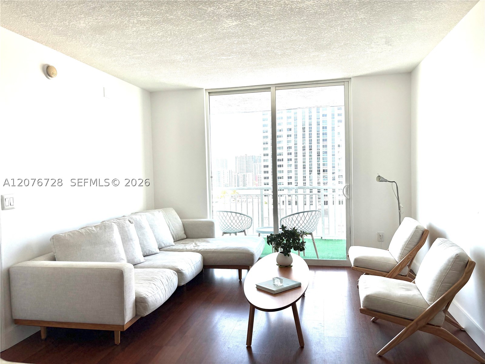 image 1800 Biscayne Plaza6
