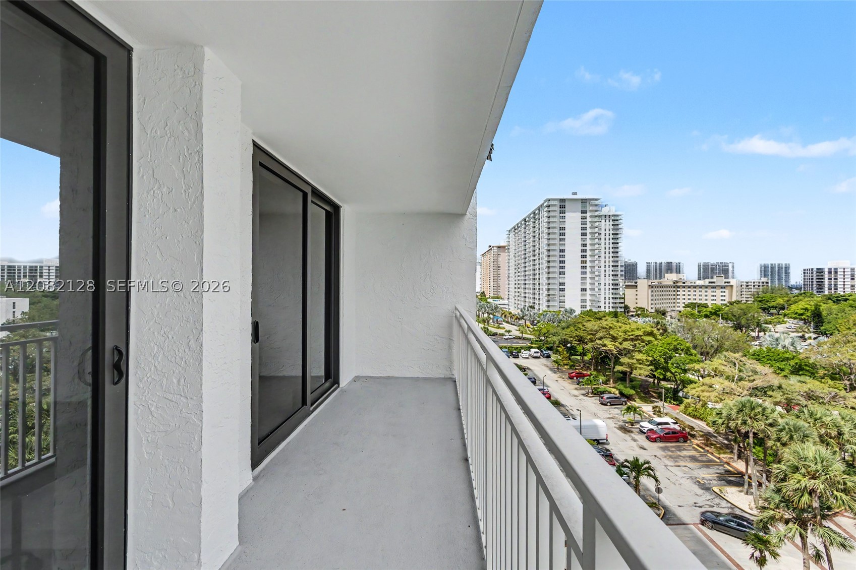 image Winston Towers 60010