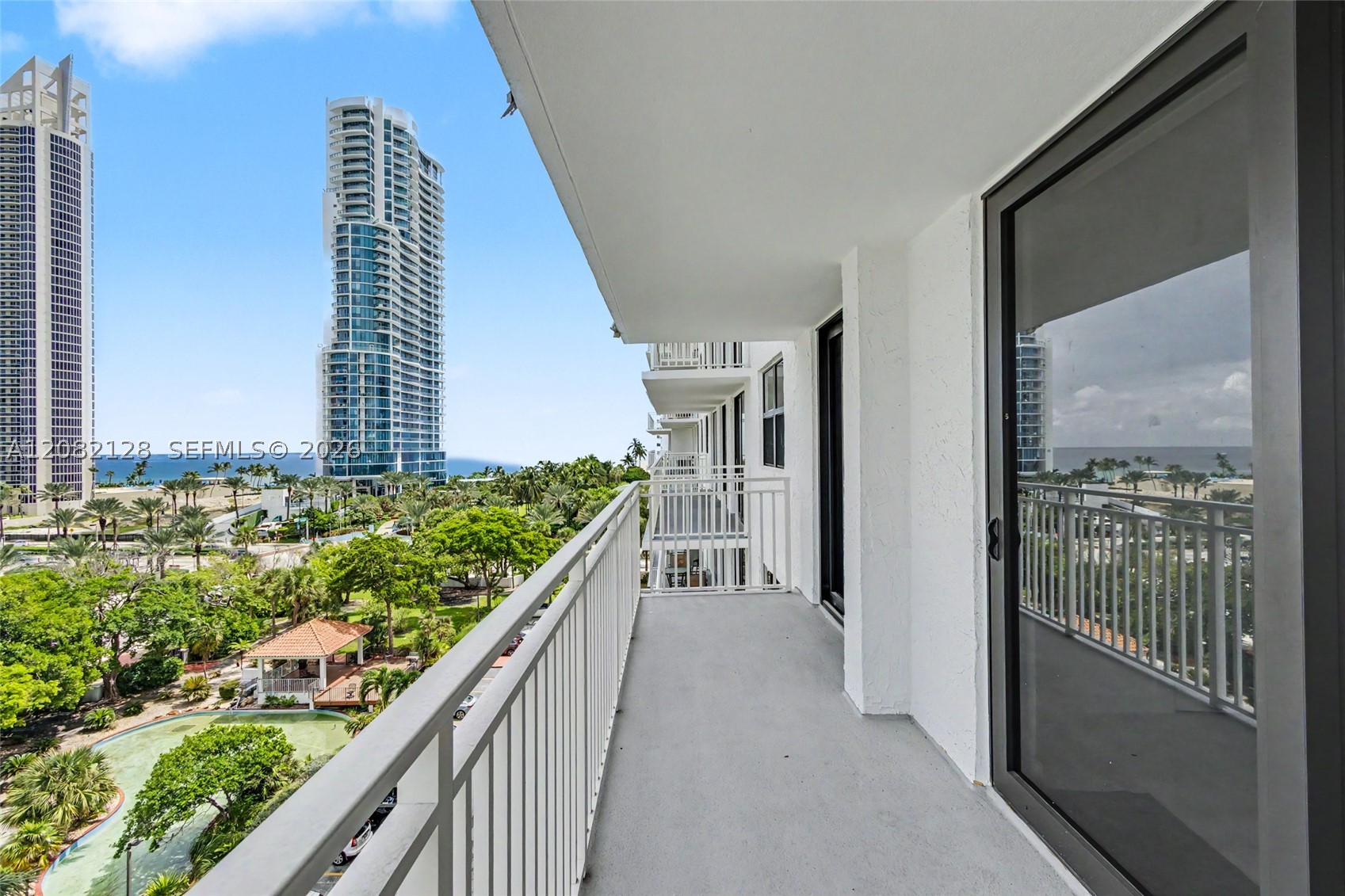 image Winston Towers 60011