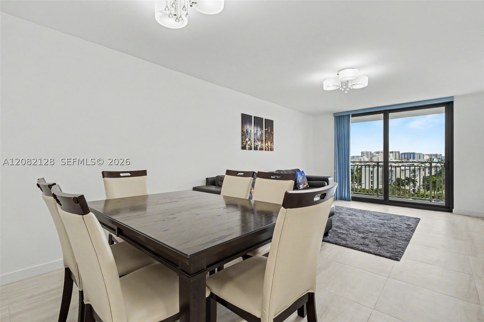 image Winston Towers 60013