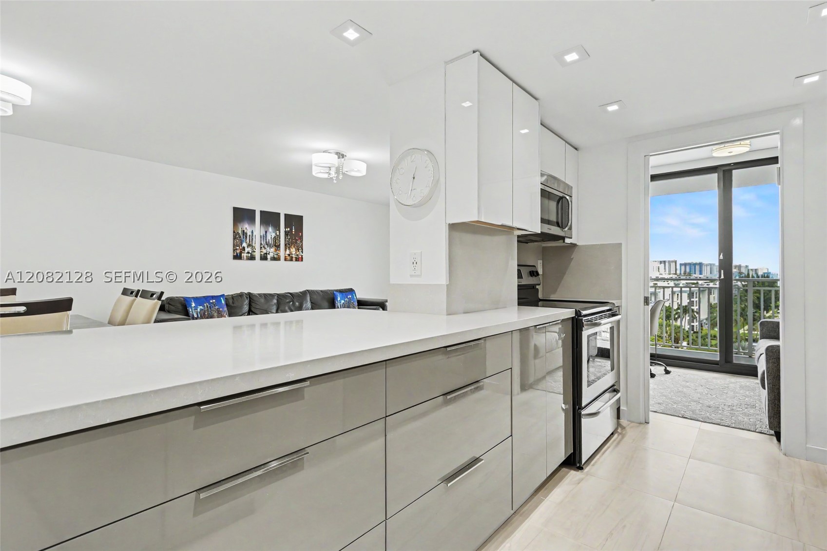 image Winston Towers 60033