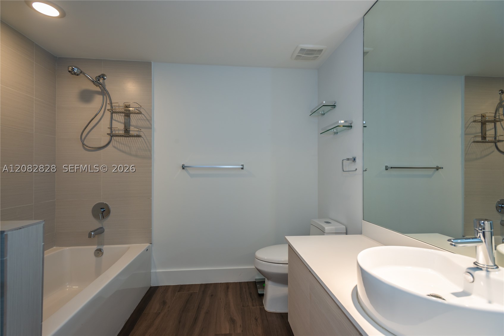 image Baltus House12