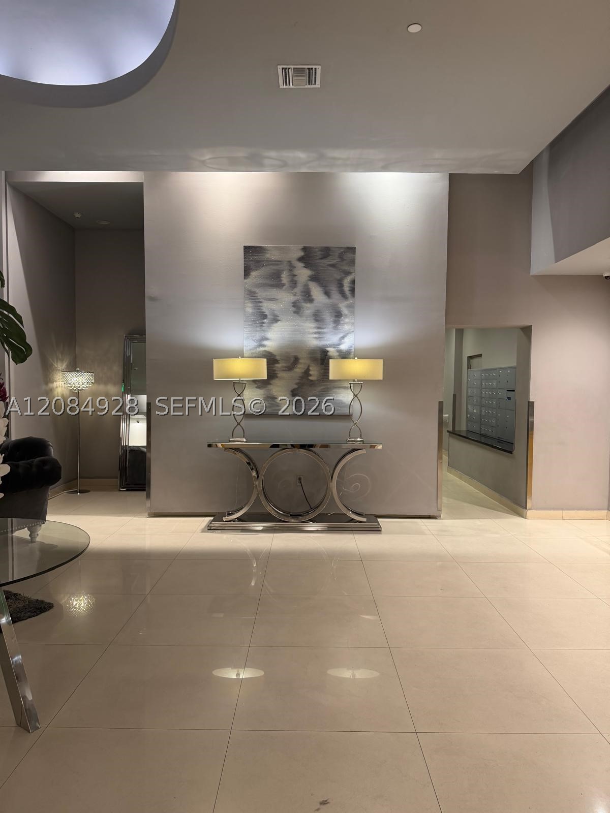 image 1800 Biscayne Plaza4