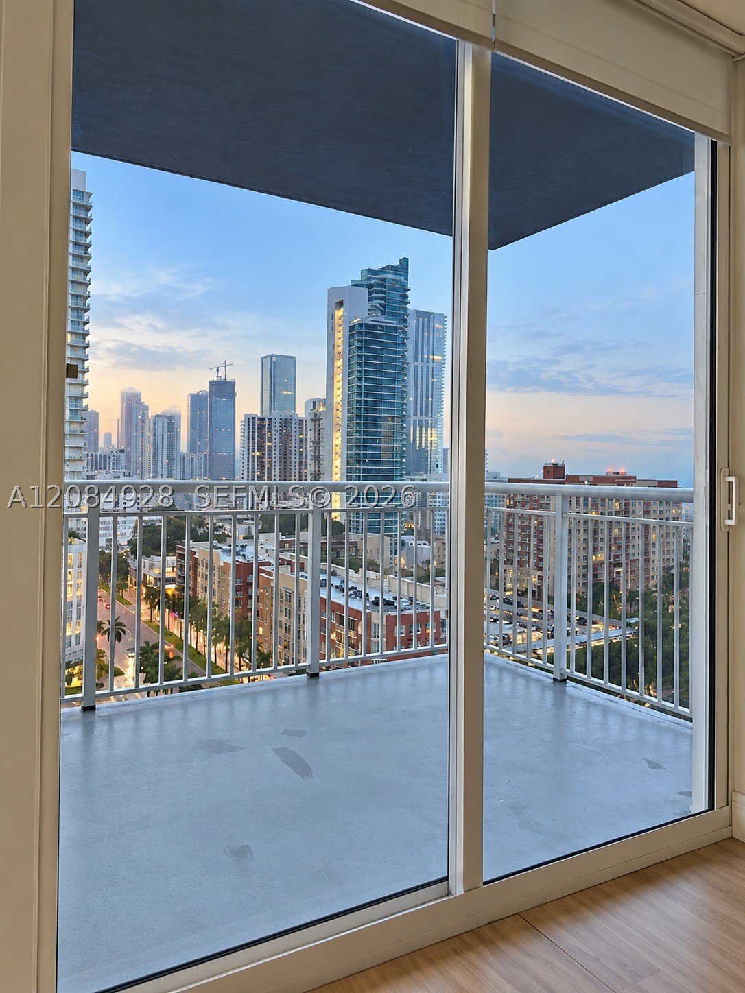 image 1800 Biscayne Plaza8