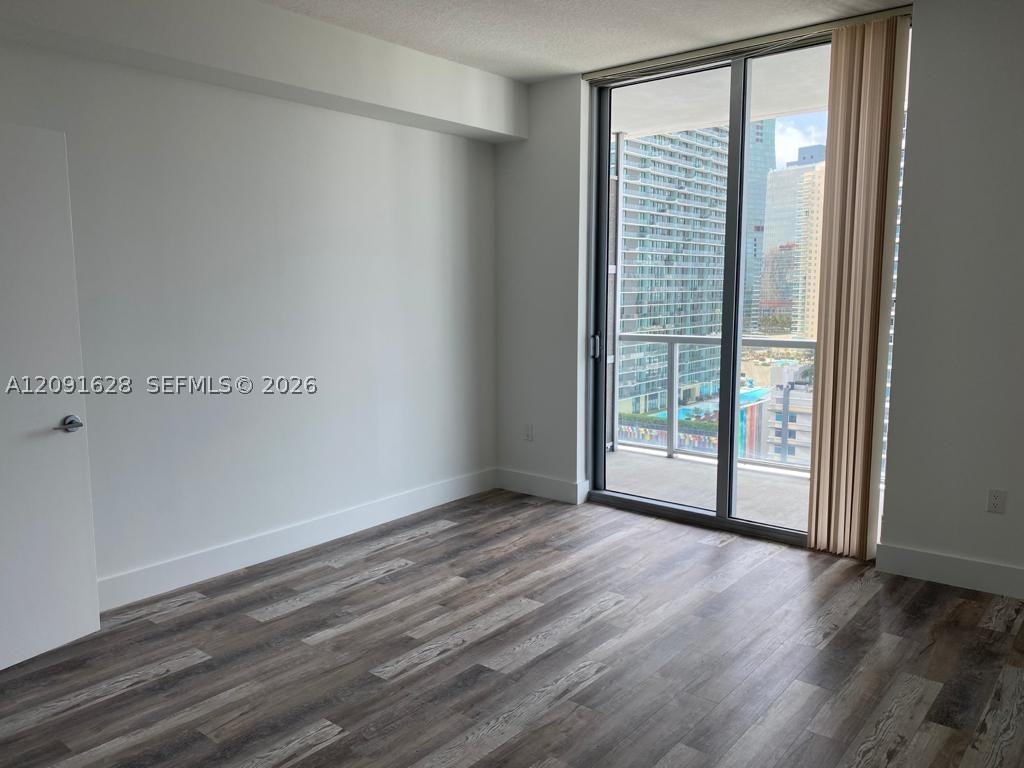 image Axis on Brickell South9
