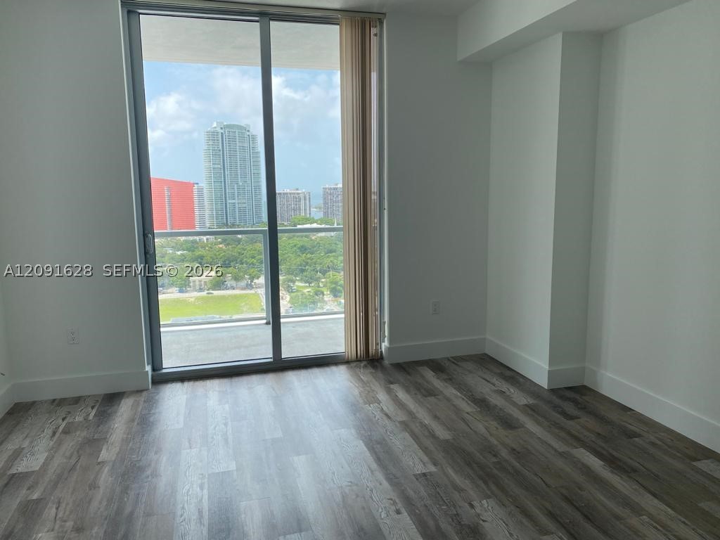 image Axis on Brickell South11