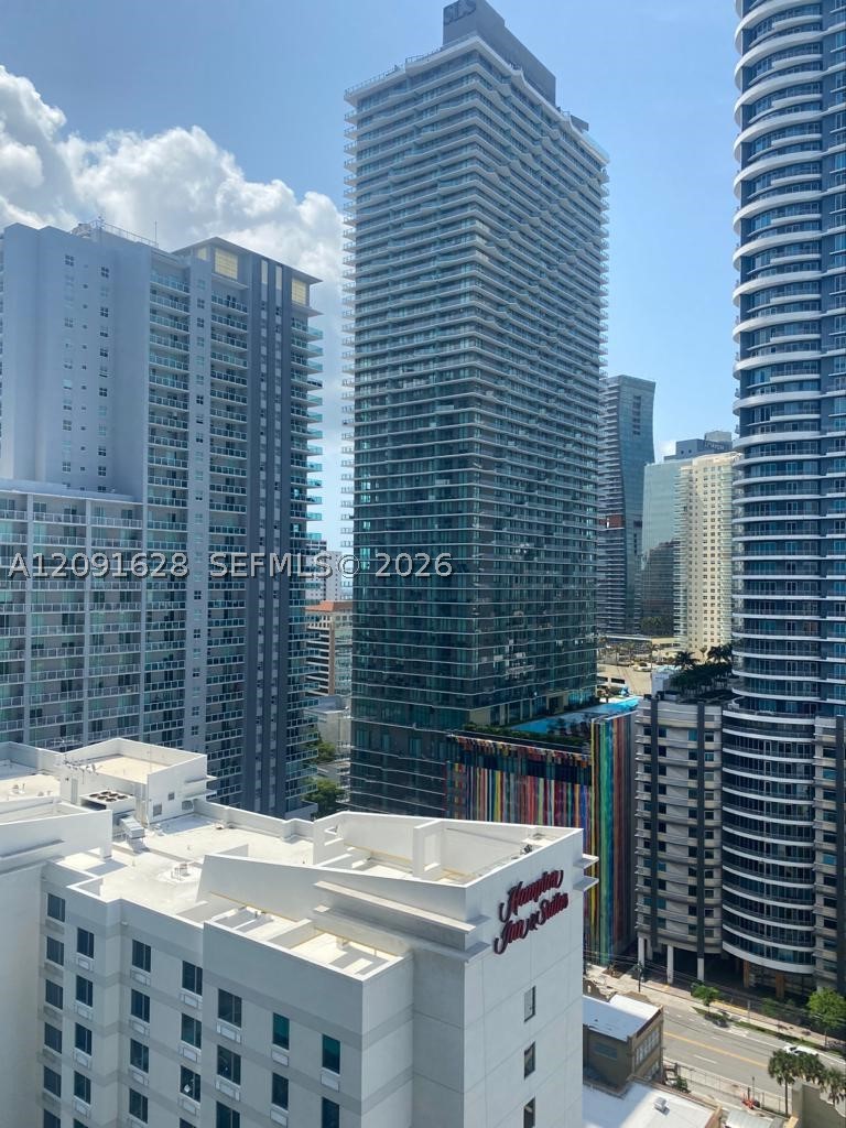 image Axis on Brickell South1