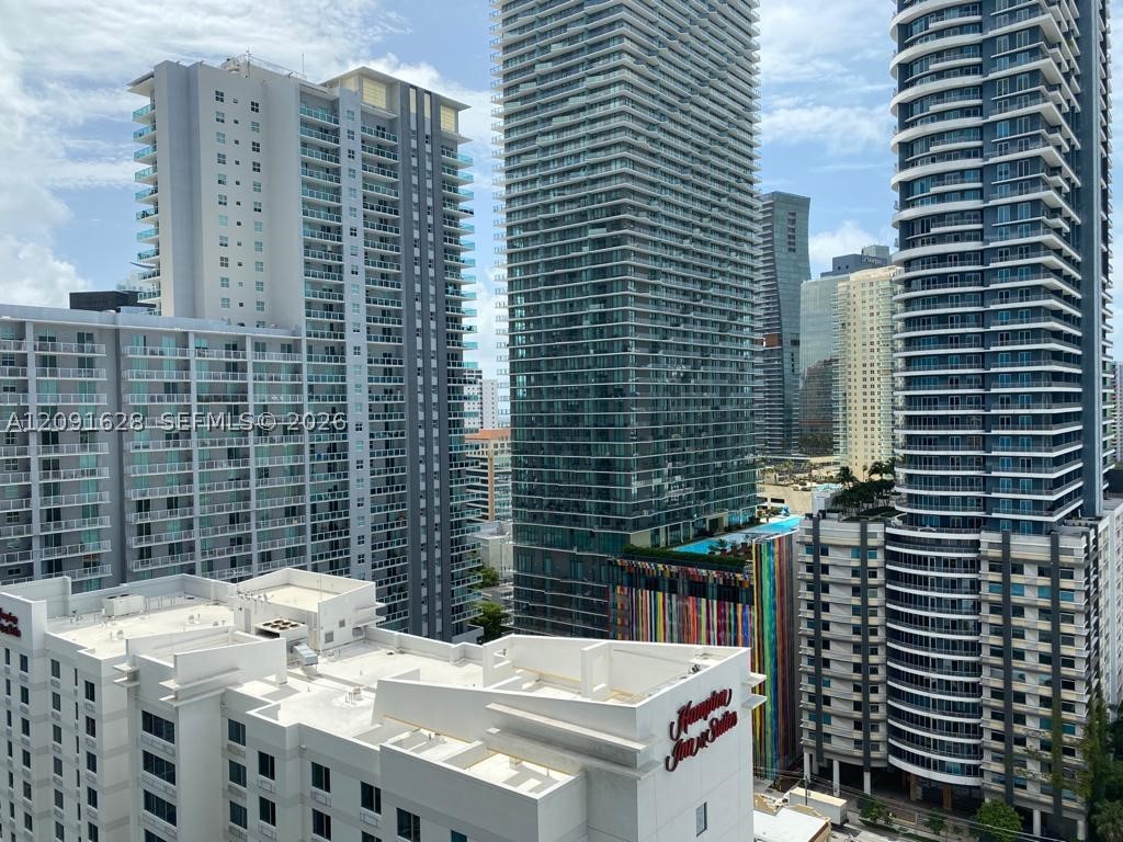 image Axis on Brickell South5