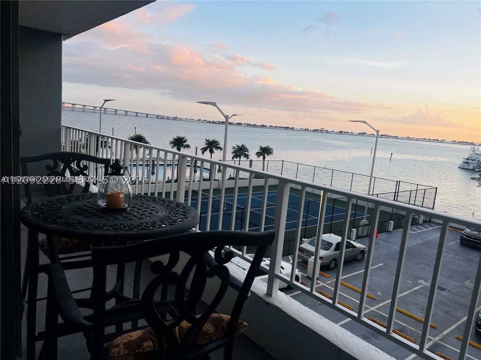 image Brickell Harbour20