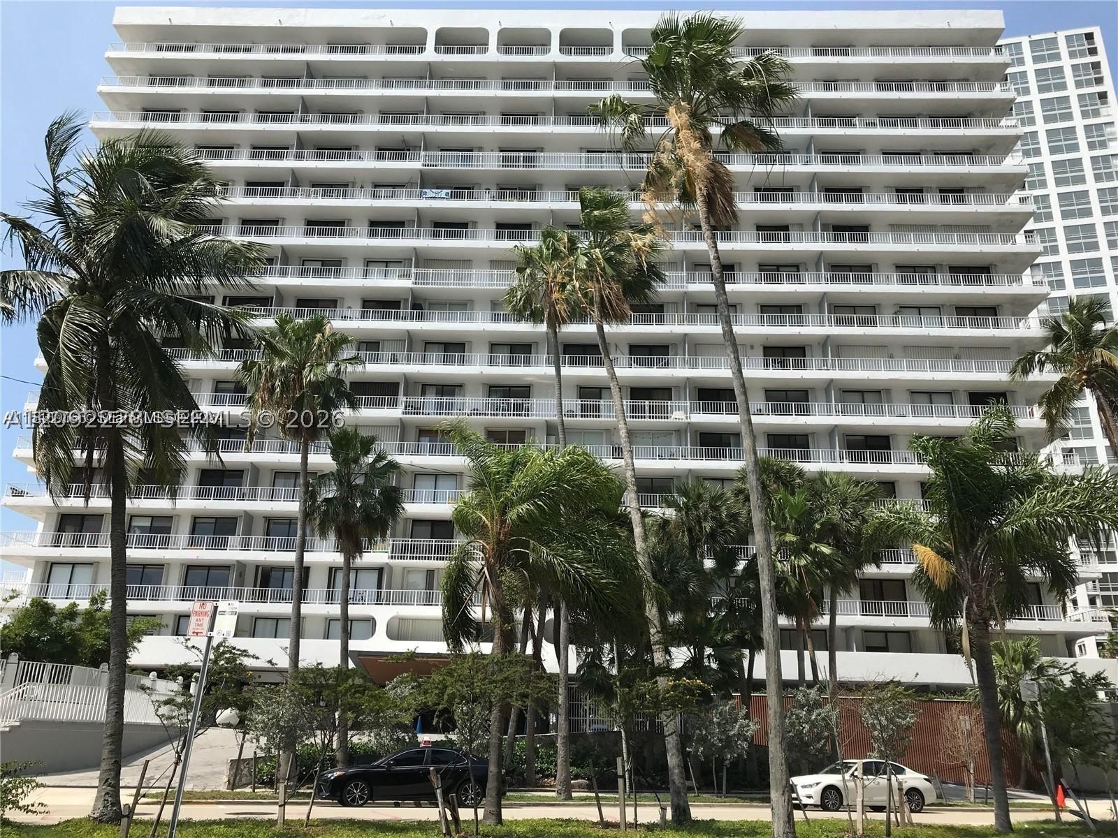 image Brickell Harbour3