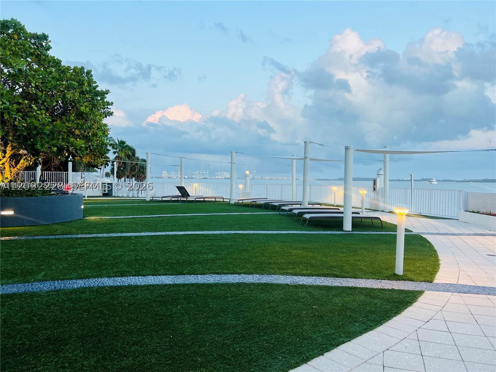 image Brickell Harbour42
