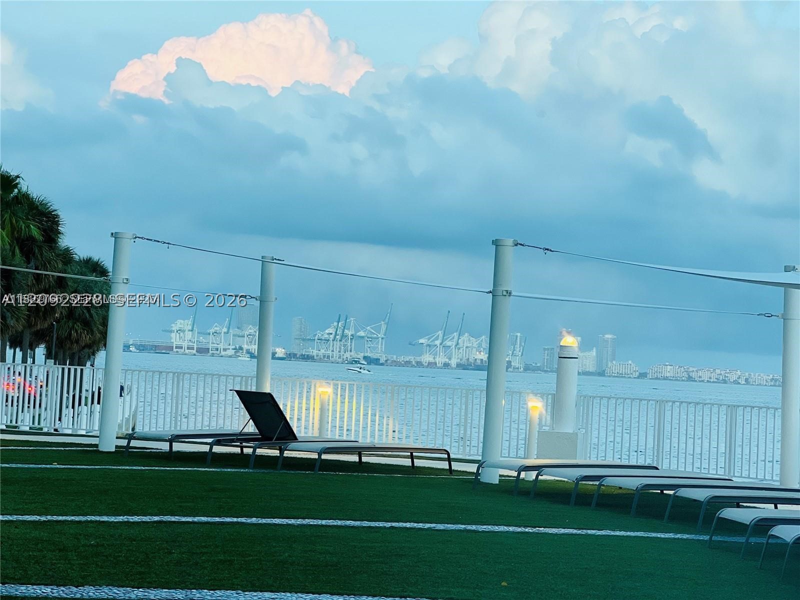 image Brickell Harbour43