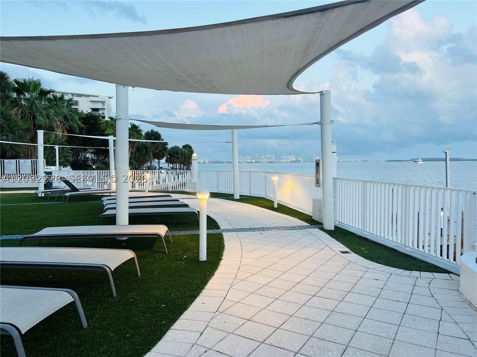 image Brickell Harbour44