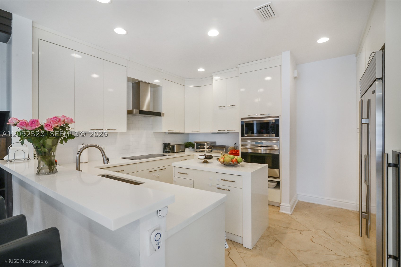 19443 40th Ct Sunny Isles Beach, FL 33160