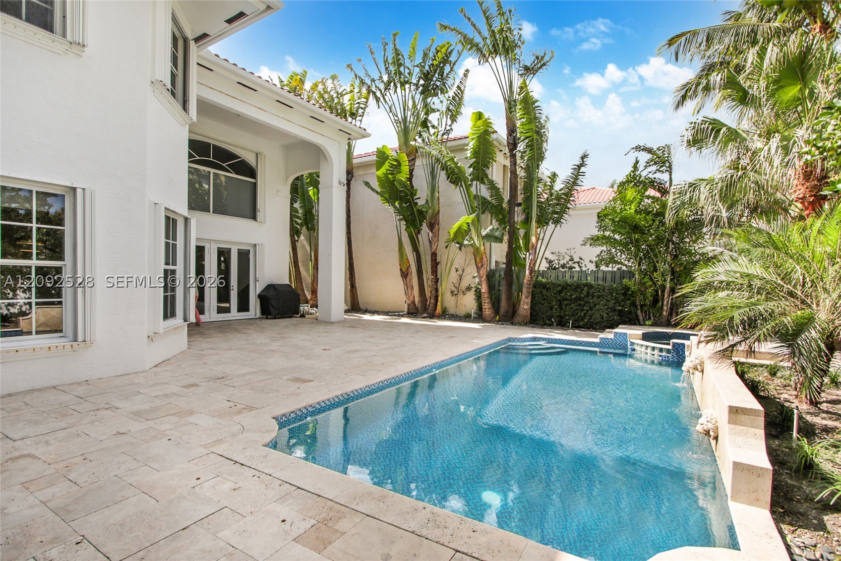 19443 40th Ct Sunny Isles Beach, FL 33160