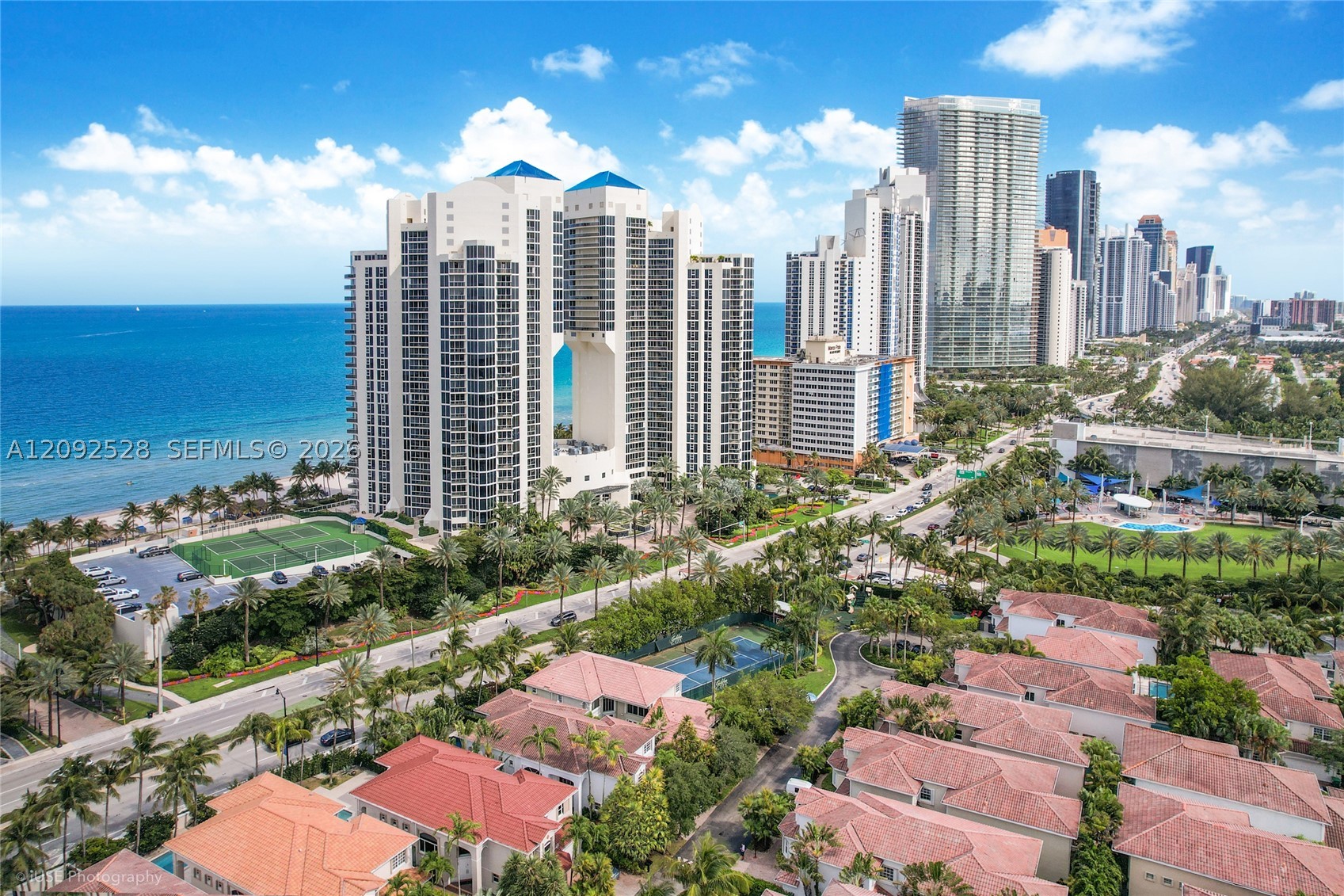 19443 40th Ct Sunny Isles Beach, FL 33160