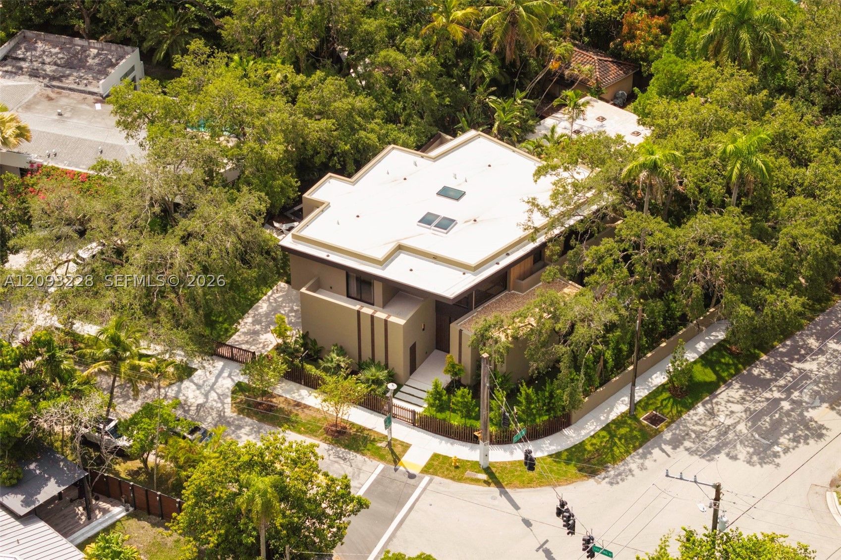 1698 Tigertail Ave Miami, FL 33133