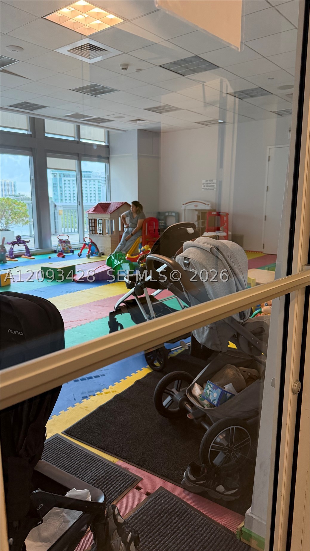 image Axis on Brickell South25