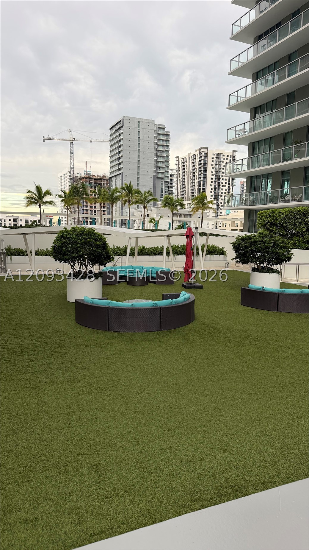 image Axis on Brickell South31