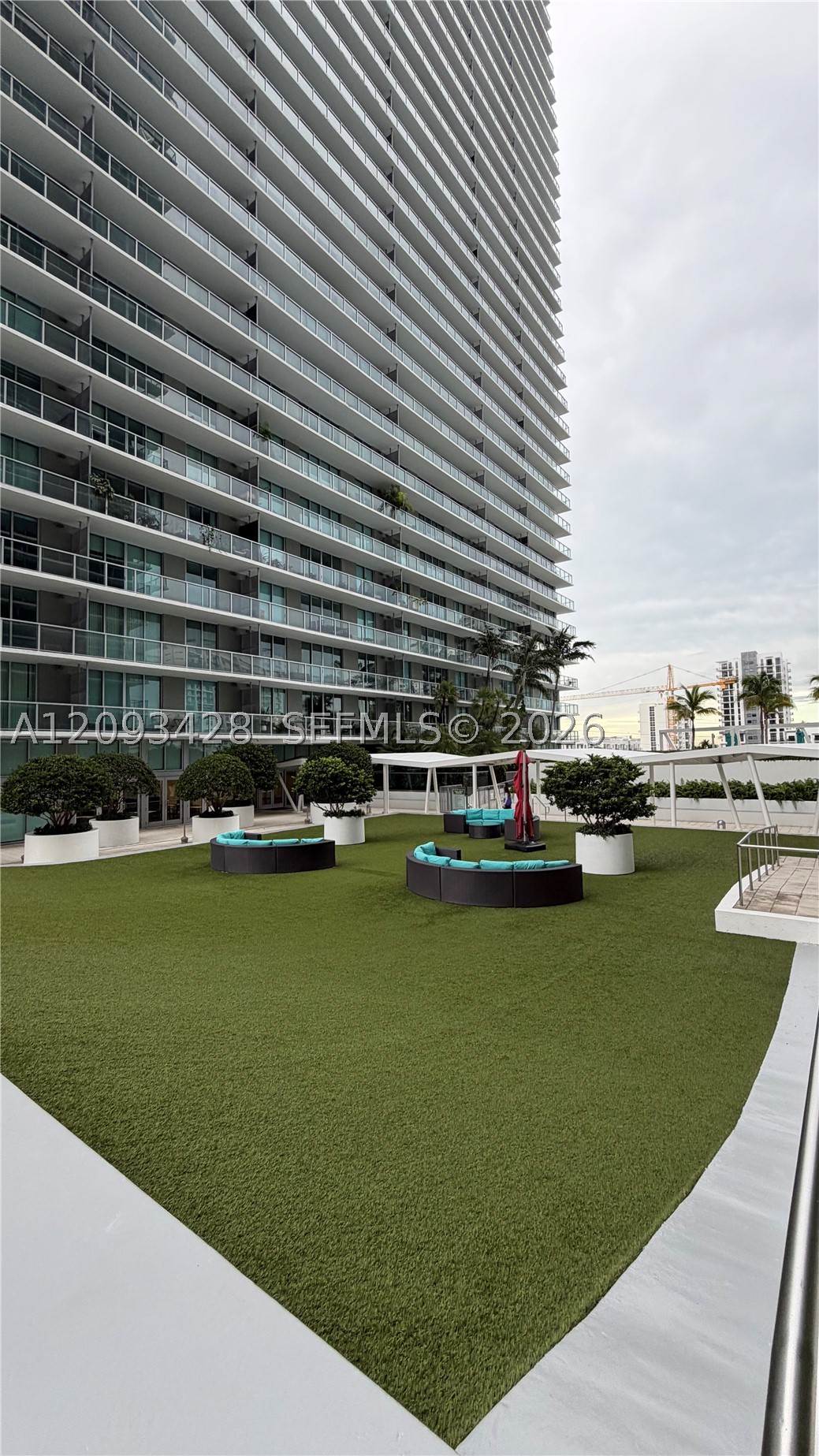 image Axis on Brickell South37