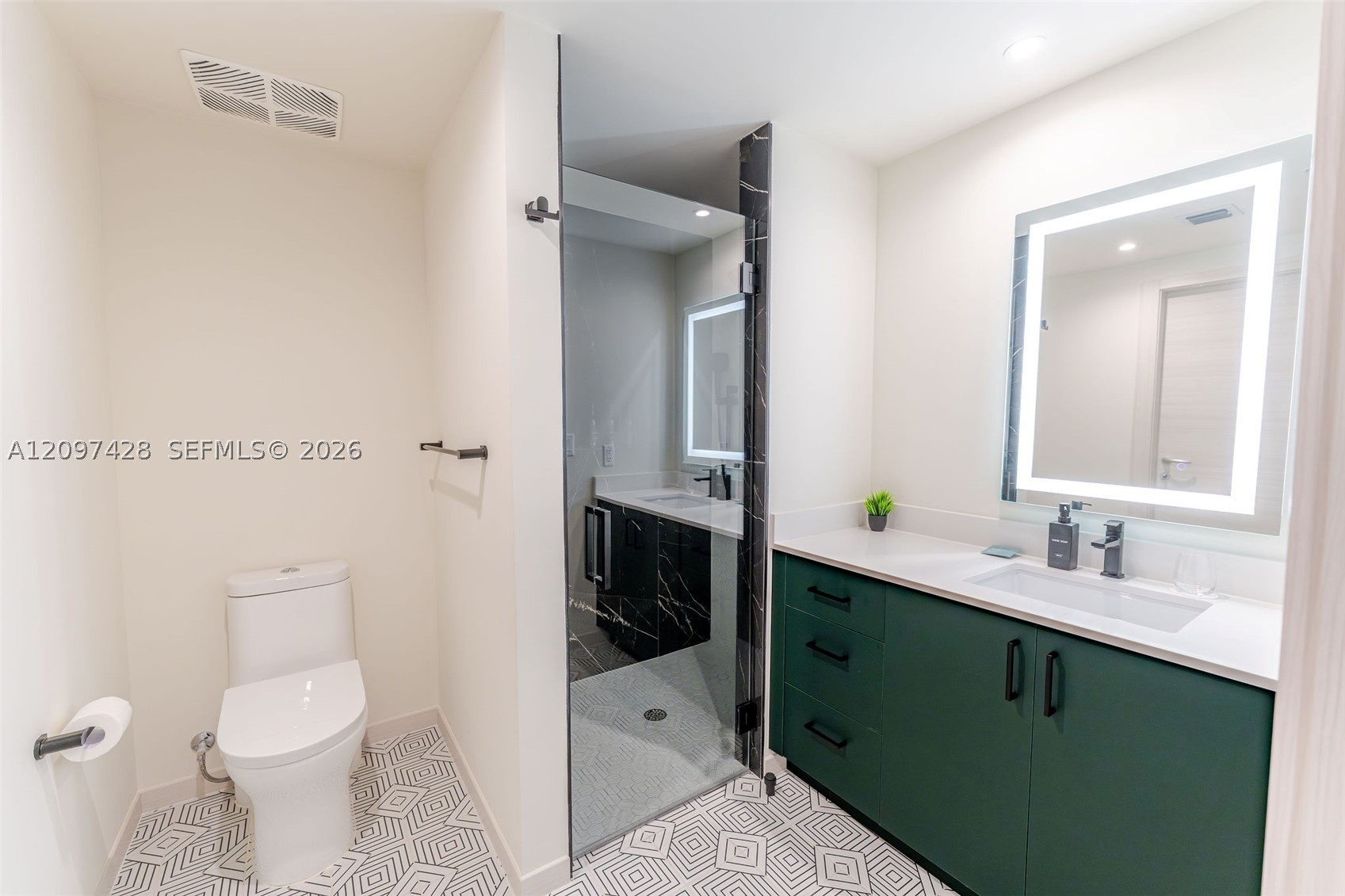 4220 Laguna St #703 Coral Gables, FL 33146