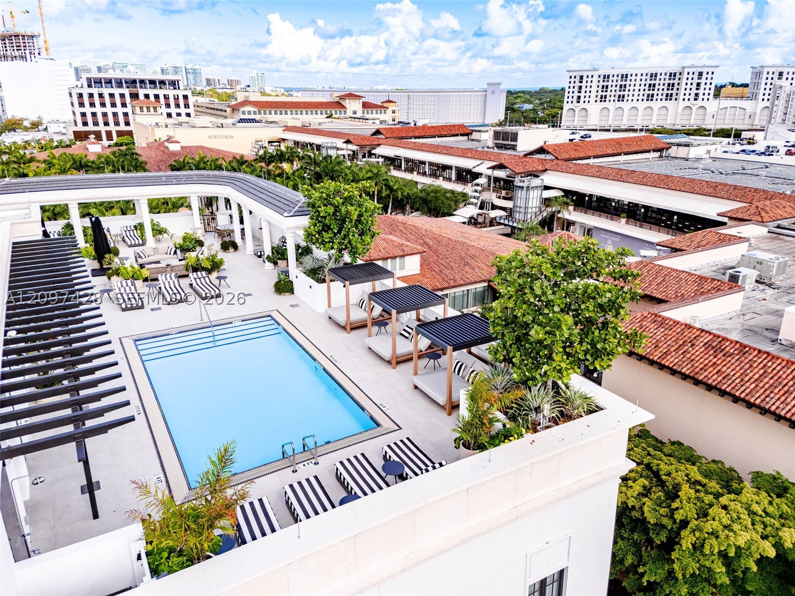 4220 Laguna St #703 Coral Gables, FL 33146